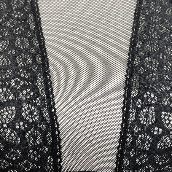 VICTORIA’S SECRET Black Lace Halter Bralette - Picture 6 of 14